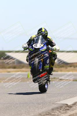 media/Aug-03-2025-TrackDaz (Sun) [[bf4a71acf9]]/A Group/12pm (Wheelie Bump)/